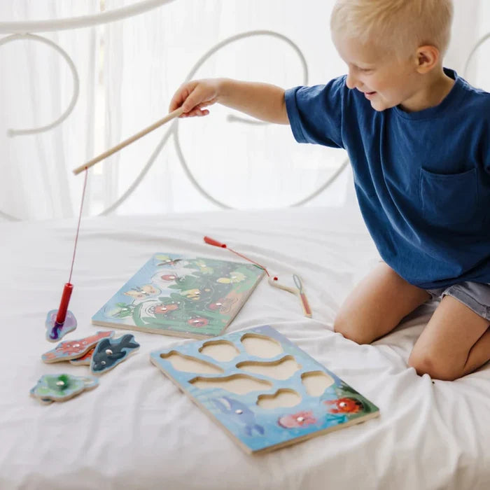 Bug-Catching Magnetic Puzzle Game