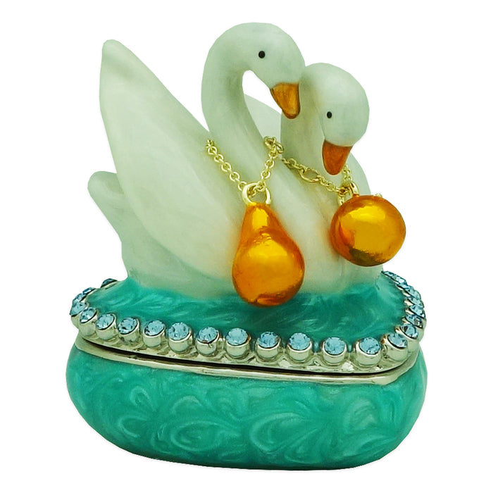 “Tai Kat Tai Lei” Love Swans
